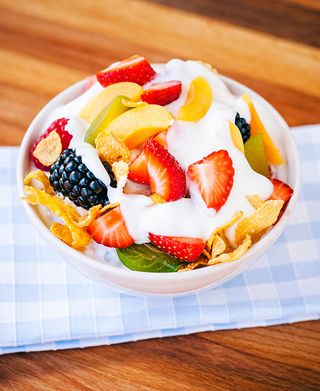 Coppa grande 200 g yogurt e frutta