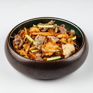 Rezanci s 3 vrste mesa i povrćem