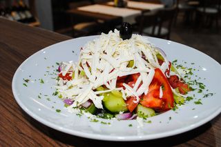 Шопска салата (400г)