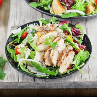 Sałatka z kurczakiem