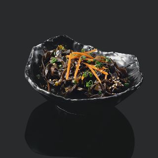 ჩინური წყალმცენარეების სალათი