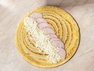 Палачинка свинско филе и кашкавал (40см/220гр)