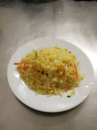 43 Riso saltato con verdure miste 什锦炒饭