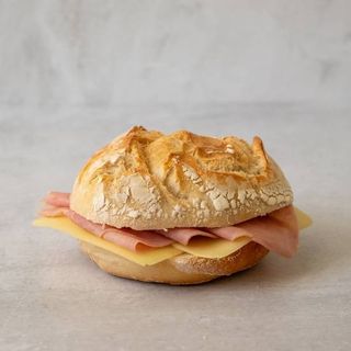 Sandes Mista no Bolo do Caco