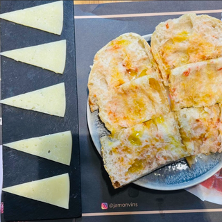Queso Manchego 1/2 Ración (con pan con tomate)