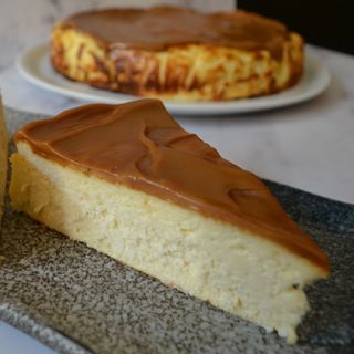 Cheesecake con salsa de lotus (1 porción)