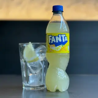 Fanta Limón botella 500ml.