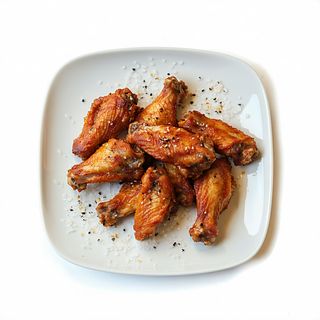 69. Alitas de pollo con sal y pimienta