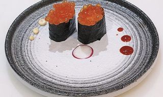 Nigiri de ikura (2 pzs.)