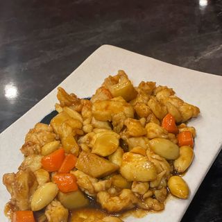 R25. Pollo alle mandorle