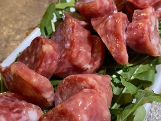 Salamini di chinghiale all'olio