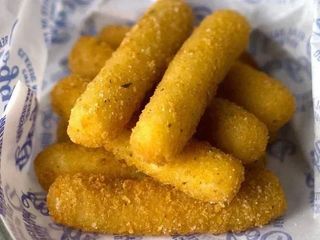 CHEESE FRIES STICKS \ СИРНІ ПАЛИЧКИ ФРІ З СОУСОМ (175/40g)