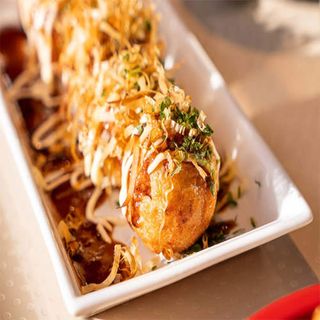 93. Takoyaki (4 Uds.)