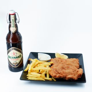 Combo Bečka šnicla i  Bernard pivo