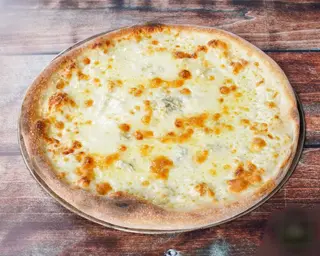 Pizza Quattro Formaggi