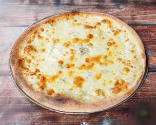 Pizza Quattro Formaggi