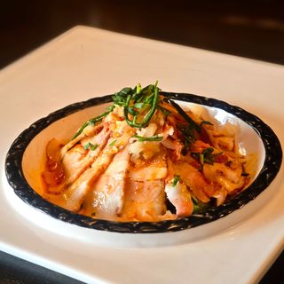 Pancetta con aglio e salsa di soia