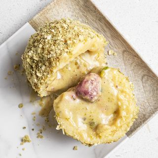 Knedla sa pistaćima