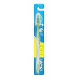 Oral-b classic medium t/brush 40`s