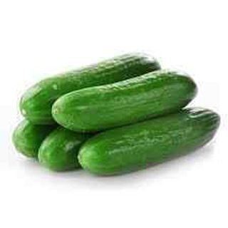 Quince étrangère, loin