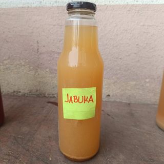 100% sok od jabuke domaće radinosti