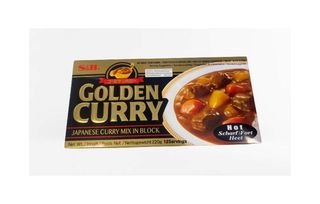 S&B golden Curry  Hot 220g