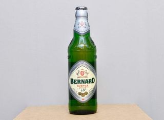 Бира Bernard Светла 3,8%  бутилка (500ml)