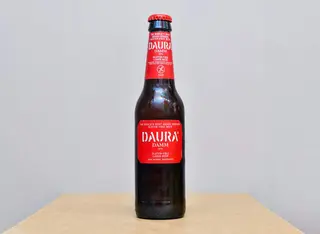 Бира Estrella Damm Daura Premium Lager Бутилка 5,4% (330ml)