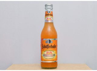 Бира Schofferhofer Hefeweizen Mix Grapefruit 2,5% Бутилка (330ml)