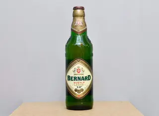 Бира Bernard Светла 4,9% бутилка (500ml)