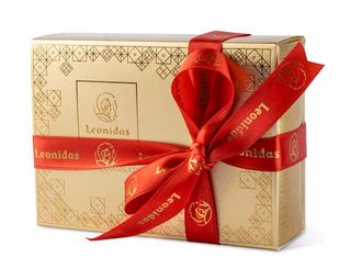 Gianduja кутия с шоколадови бонбони Leonidas (24бр)