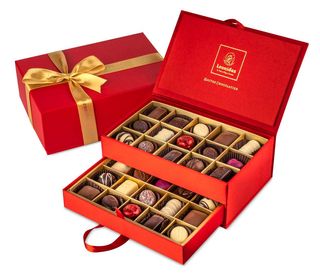 Bijoux двуетажна кутия с шоколадови бонбони Leonidas (30бр)
