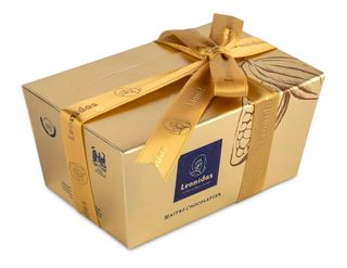 Ballotin кутия със сърца шоколадови бонбони Leonidas (40бр)/500 г