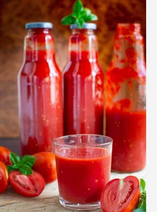 Suc de roșii fara conservanți / L