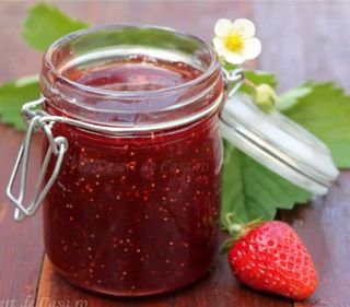 Gem de căpșuni (fructe nestropite) 