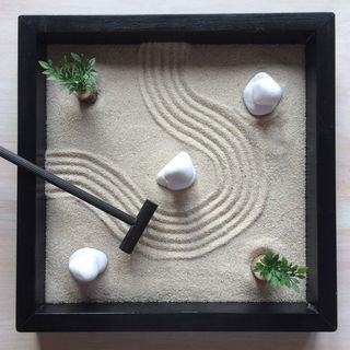 Zen bašta 28x28 - crna