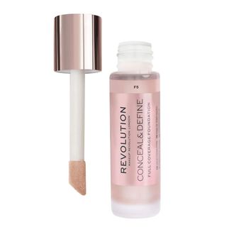 31221 F5 Tečni puder MAKEUP REVOLUTION Conceal & Define 23ml