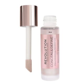 31223 F6.5 Tečni puder MAKEUP REVOLUTION Conceal & Define 23ml