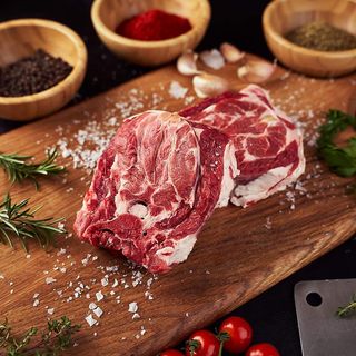 Gat de berbecut cu os kg