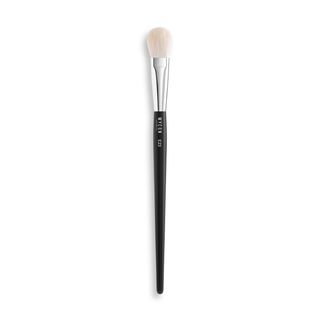 E23 SHADE BLENDER EYE BRUSH - Pennello occhi extra large ideale per applicare e mixare ombretti liquidi e in polvere
