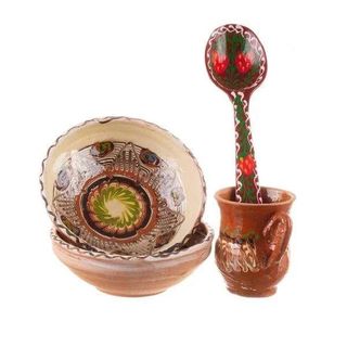 Pachet cadou la Horezu - 2 boluri, lingura pictata si cana