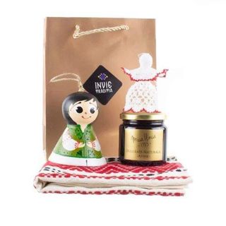 Pachet cadou cu clopotel. ingeras, dulceata si stergar