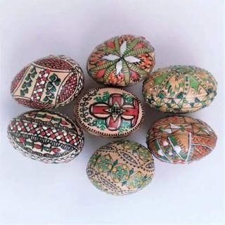 Ou De Paste Din Lemn Incondeiat Cu Ceara Diverse Motive