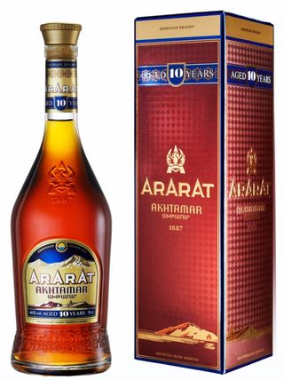 Бренди АРАРАТ 10г – 0.7л
