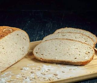 Paine cartofi neagra