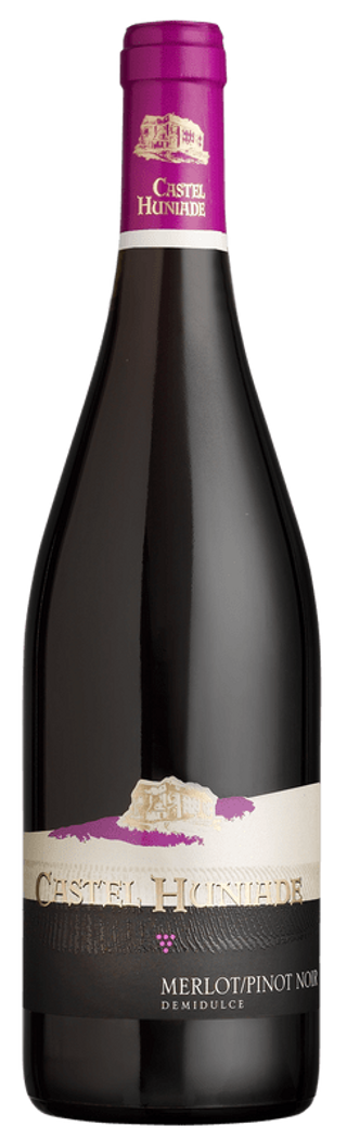 Castel Huniade Merlot/ Pinot Noir