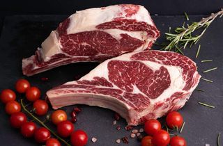 Antricot de manzat cu os