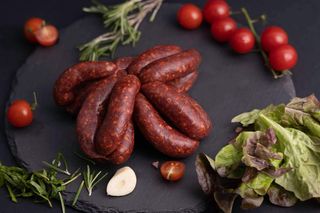 Cârnați proaspeți de manzat-oaie