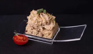 Salată de ton cu țelină apio / 100g