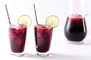 Hibisco Pineapple Drink
